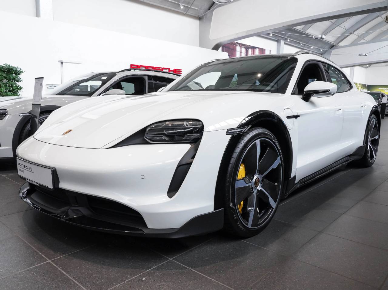 Porsche Taycan Turbo S Cross Turismo - 2023 - Joinsteer - #1