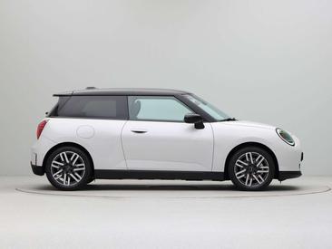 Mini 3 Portes Berline Cooper E — photo 3