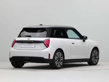 Mini 3 Portes Berline Cooper E — photo 4