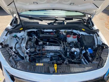 Mercedes EQA 250 — photo 12