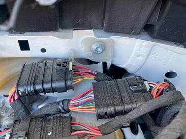 Mercedes EQA 250 — photo 20