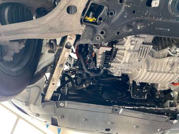 Mercedes EQA 250 — photo 25
