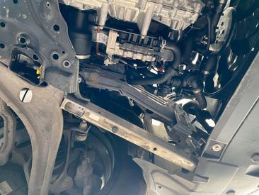 Mercedes EQA 250 — photo 26