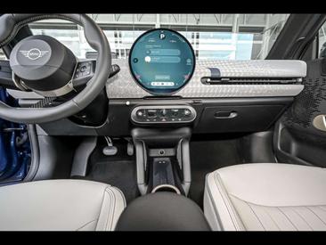 Mini Electric Favoured Cooper SE — photo 3