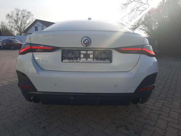 BMW Série 4 Berline 420d — photo 6