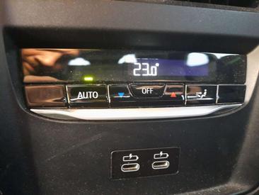 BMW Série 4 Berline 420d — photo 28