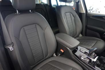 BMW iX3 — photo 7