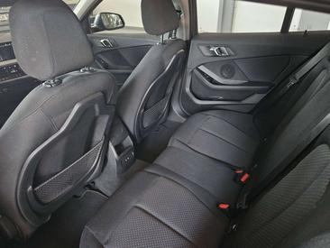 BMW Série 1 Berline 118d — photo 32