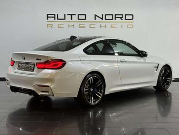 BMW M4 Competition — photo 7
