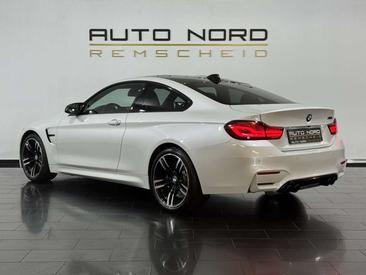 BMW M4 Competition — photo 11