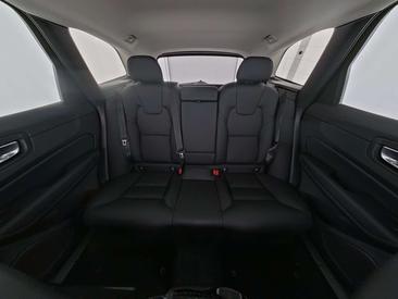 Volvo XC60 B5 — photo 6