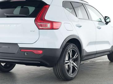 Volvo XC40 B3 — photo 9