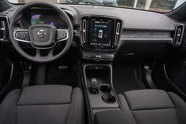 Volvo EX40 Single Motor Extended Range — photo 13
