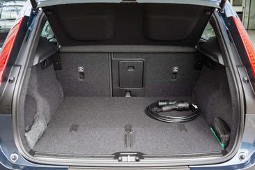 Volvo EX40 Single Motor Extended Range — photo 10