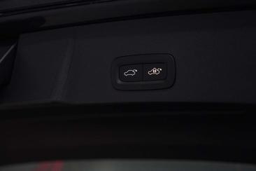 Volvo EX40 Single Motor Extended Range — photo 11