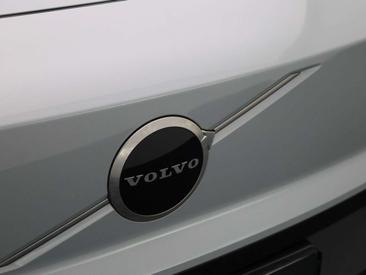 Volvo EX30 Single Motor Extended Range — photo 31