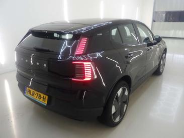 Volvo EX30 Single Motor Extended Range — photo 3