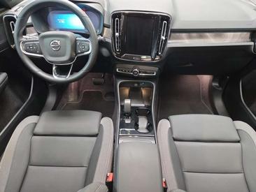Volvo C40 Coupé SUV — photo 4