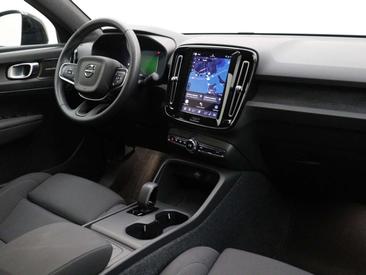 Volvo EC40 Coupé SUV Single Motor Extended Range — photo 31