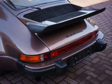 Porsche 911 Carrera 3.0 — photo 33