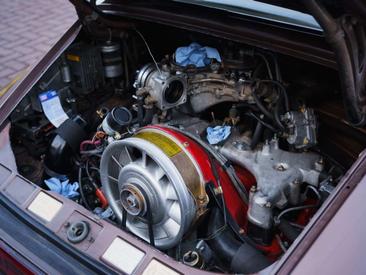Porsche 911 Carrera 3.0 — photo 40
