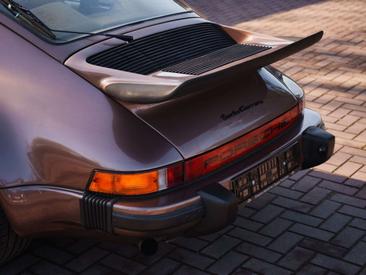 Porsche 911 Carrera 3.0 — photo 48
