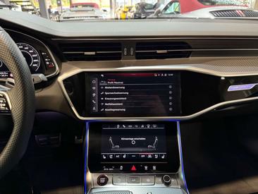 Audi RS7 — photo 20