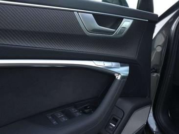 Audi RS6 avant Performance — photo 21