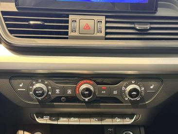 Audi Q5 35 TDI — photo 18