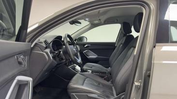 Audi Q3 35 TDI — photo 11