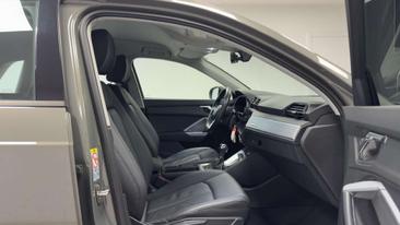 Audi Q3 35 TDI — photo 12