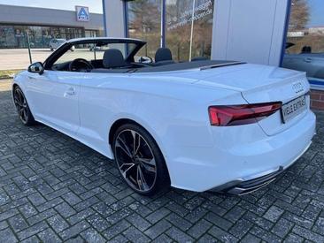 Audi A5 Cabriolet 40 TDI Quattro — photo 2