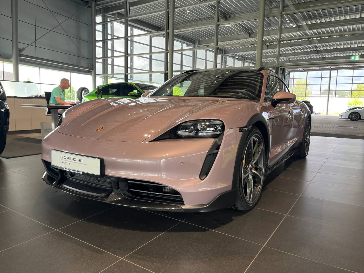 Porsche Taycan Turbo S Cross Turismo - 2023 - Joinsteer - #2