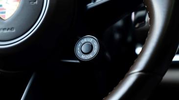 Porsche Panamera 4 E-Hybrid — photo 23