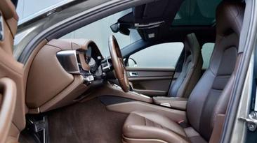 Porsche Panamera 4 E-Hybrid — photo 16