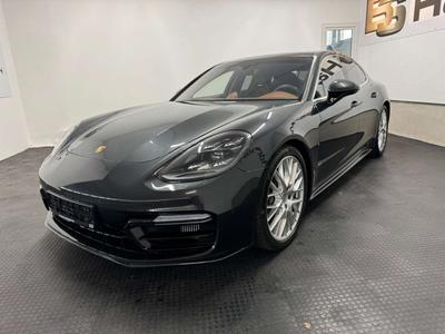 Porsche Panamera 4S