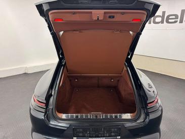 Porsche Panamera 4S — photo 9