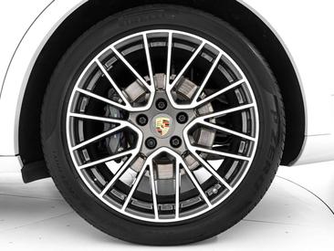 Porsche Cayenne III E-Hybrid — photo 4