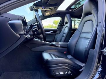 Porsche Panamera — photo 12