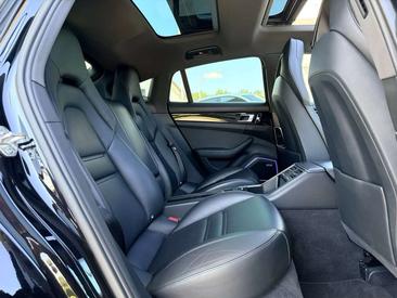Porsche Panamera — photo 18