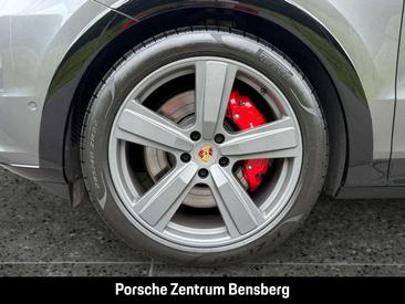 Porsche Cayenne III GTS — photo 12