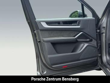 Porsche Cayenne III GTS — photo 22