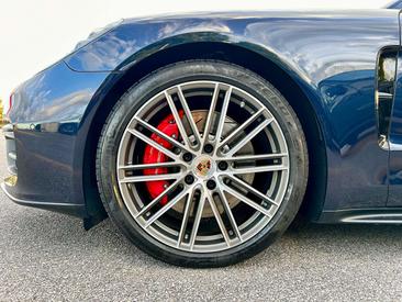 Porsche Panamera GTS — photo 8