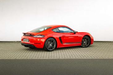 Porsche 718 Cayman T — photo 6