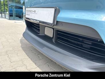 Porsche Macan Electric — photo 23