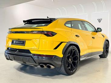 Lamborghini Urus Performante — photo 4