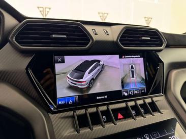 Lamborghini Urus Performante — photo 17