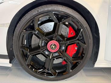 Lamborghini Huracán Tecnica — photo 18