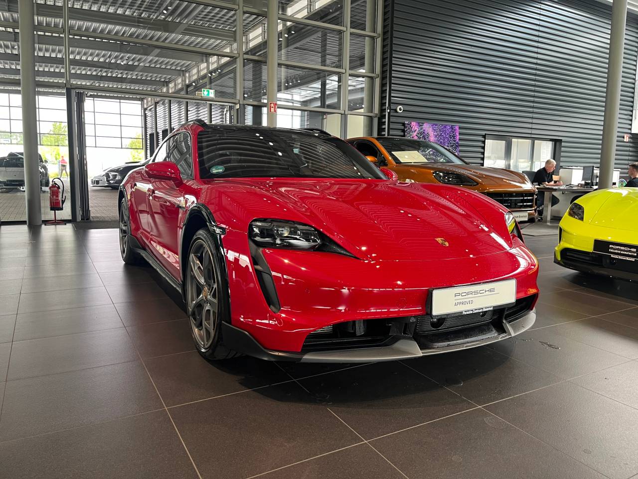 Porsche Taycan Turbo S Cross Turismo - 2023 - Joinsteer - #4