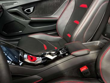 Lamborghini Huracán Spyder EVO — photo 28